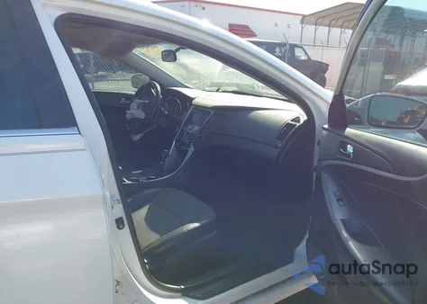 2011 Hyundai Sonata Se z USA, uszkodzony, nr VIN 5NPEC4AC3BH064200